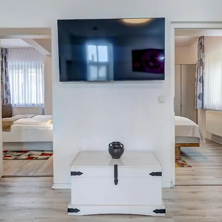 Stranddistel, Haus Gudrun Familiensuite 2 Apartman *