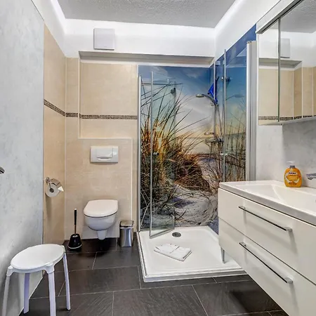 Stranddistel, Haus Gudrun Familiensuite 2 * Zinnowitz